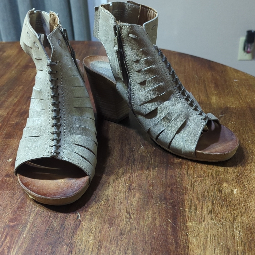 Miz Mooz Maddie Slingback Sandal